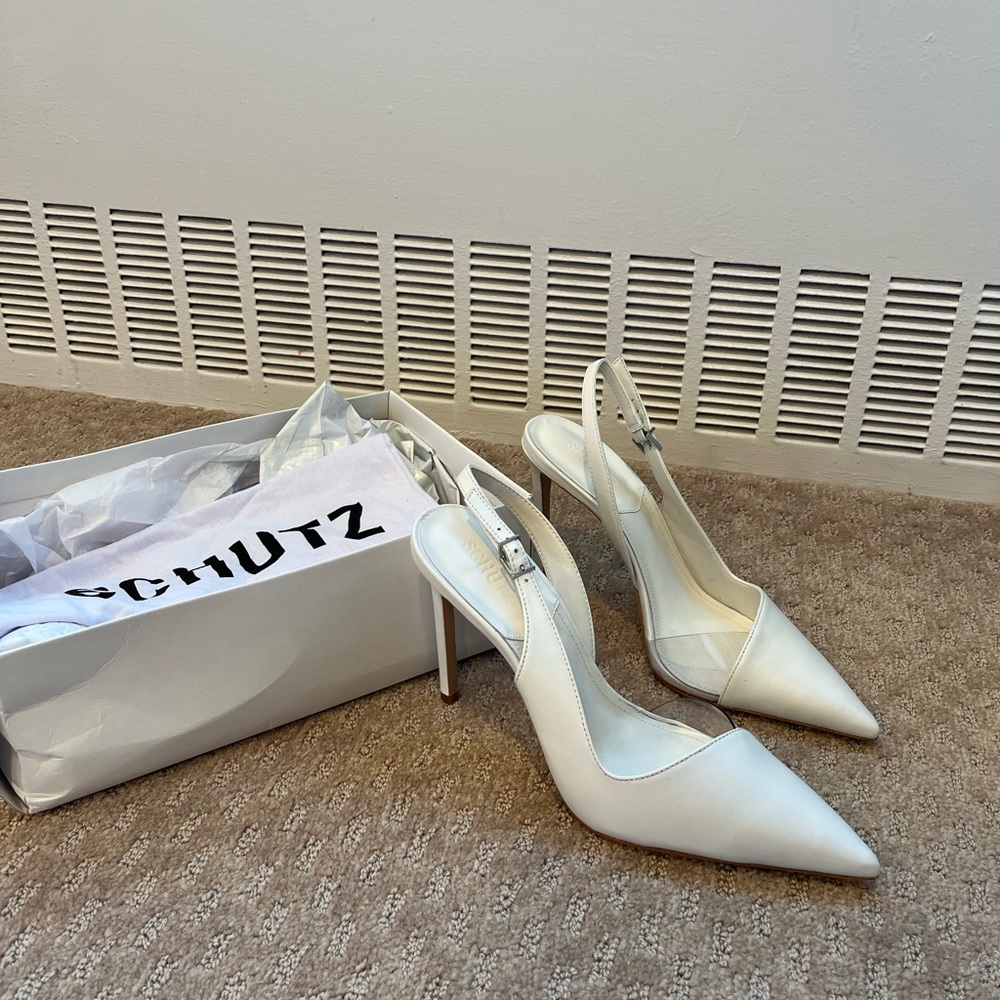 SCHUTZ - EMMA NAPPA LEATHER & VINYL WHITE PUMP